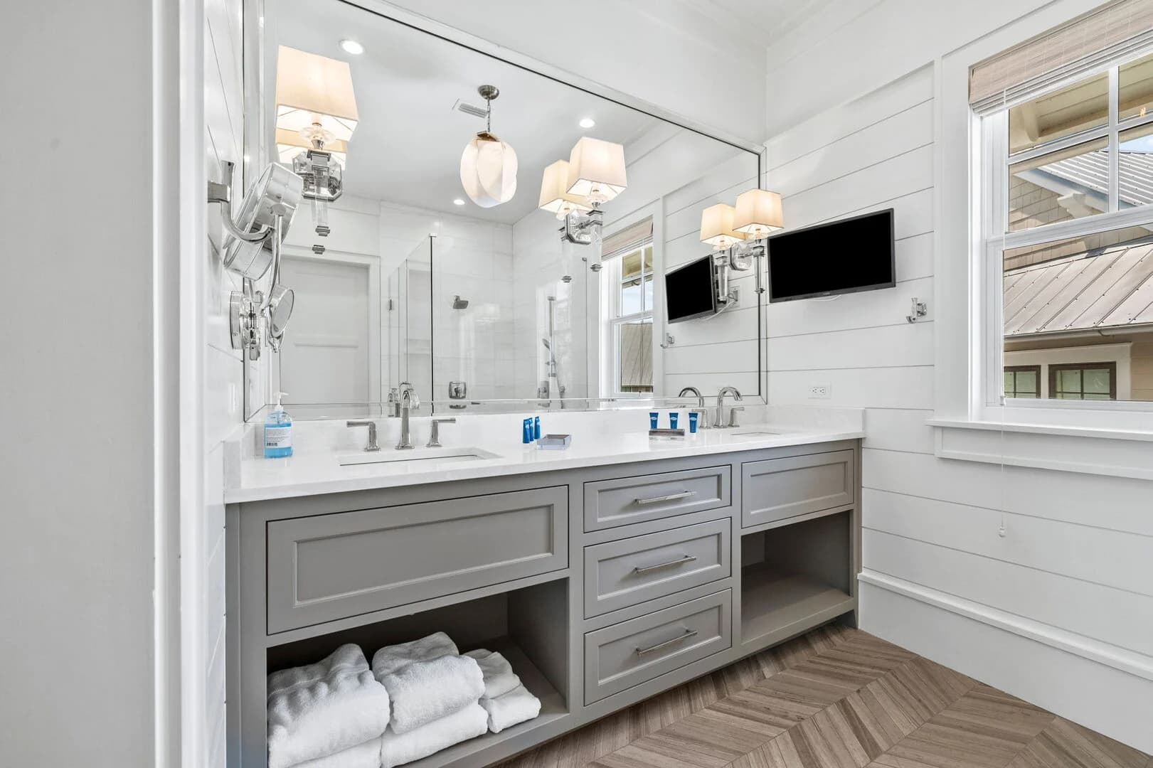 Stress Free - Image 33