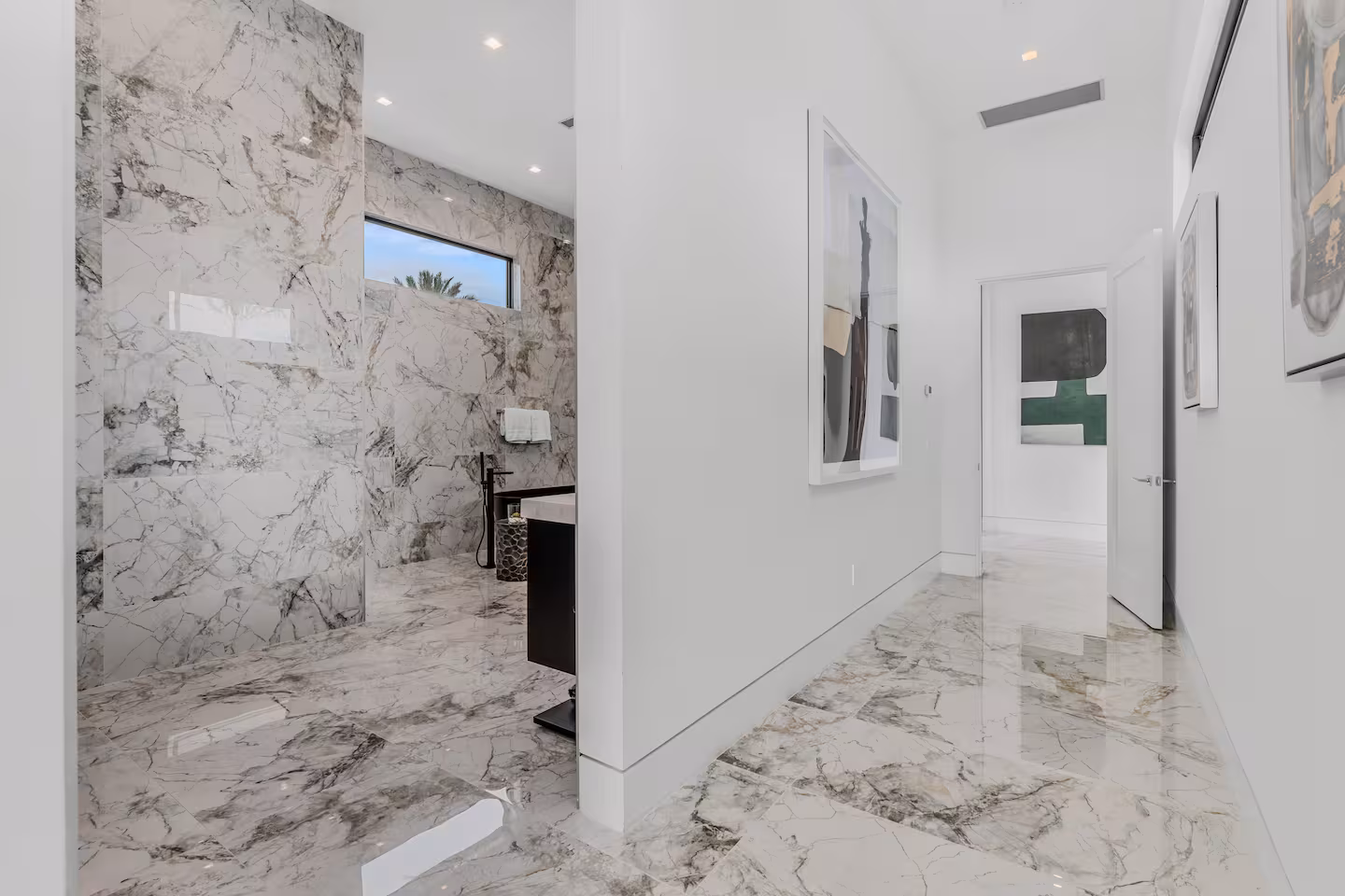 Bravo Villa #3 - Image 34