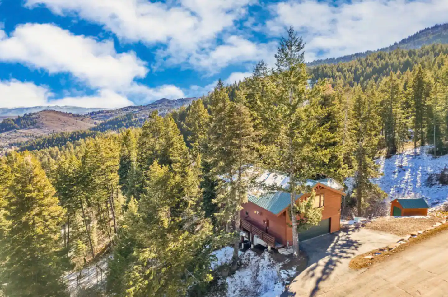 Silver Hollow Cabin - Image 2