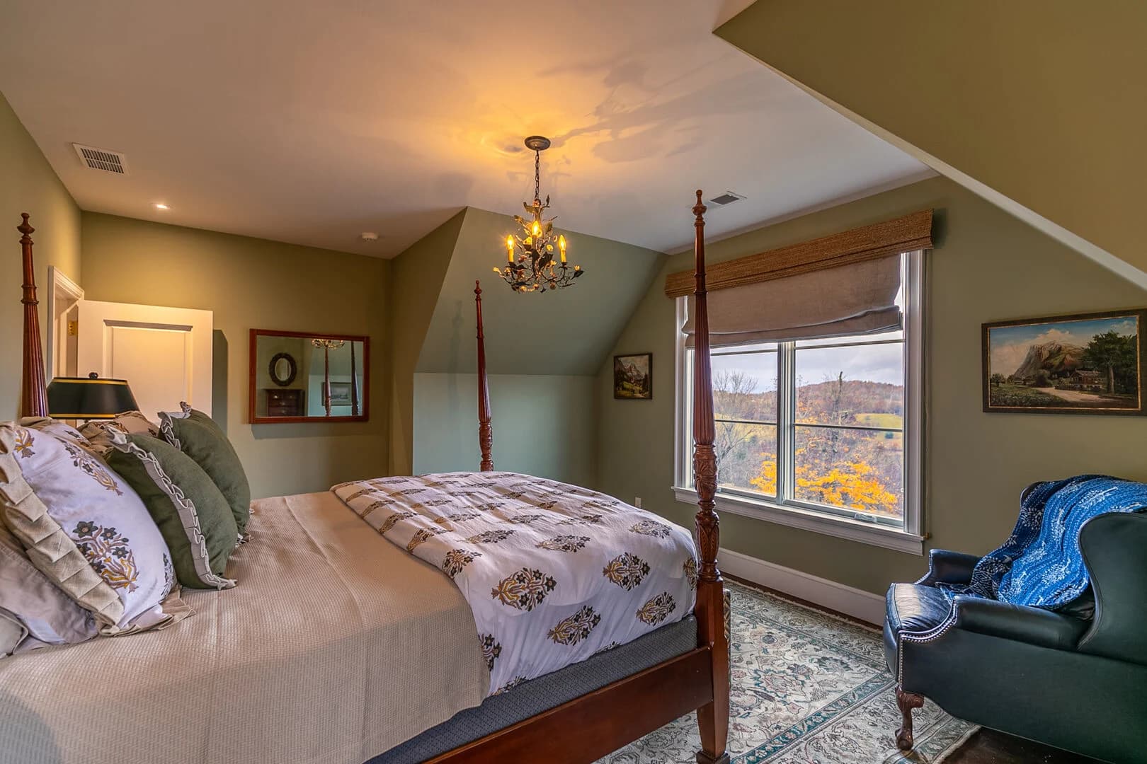 Antler Trail Lodge - Image 24