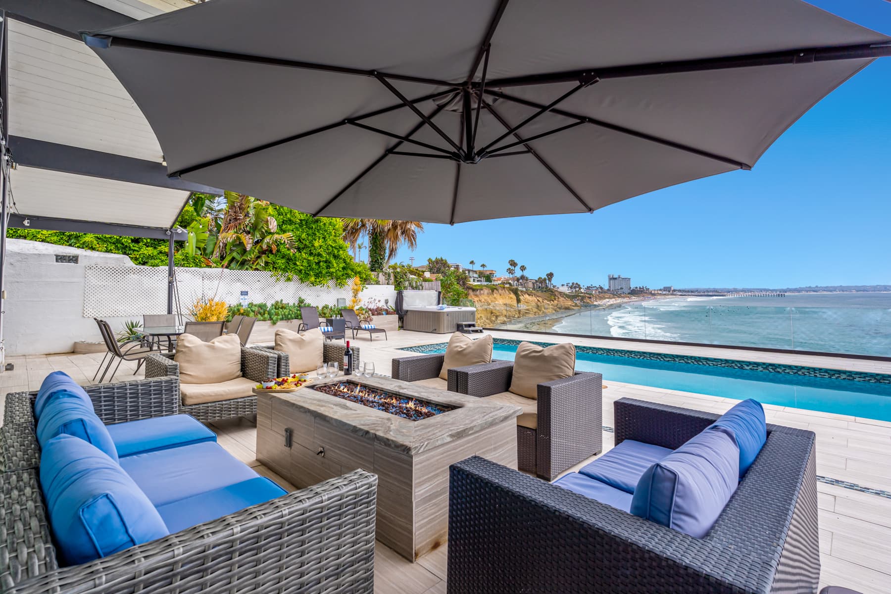 Ocean Front Escape - Image 7