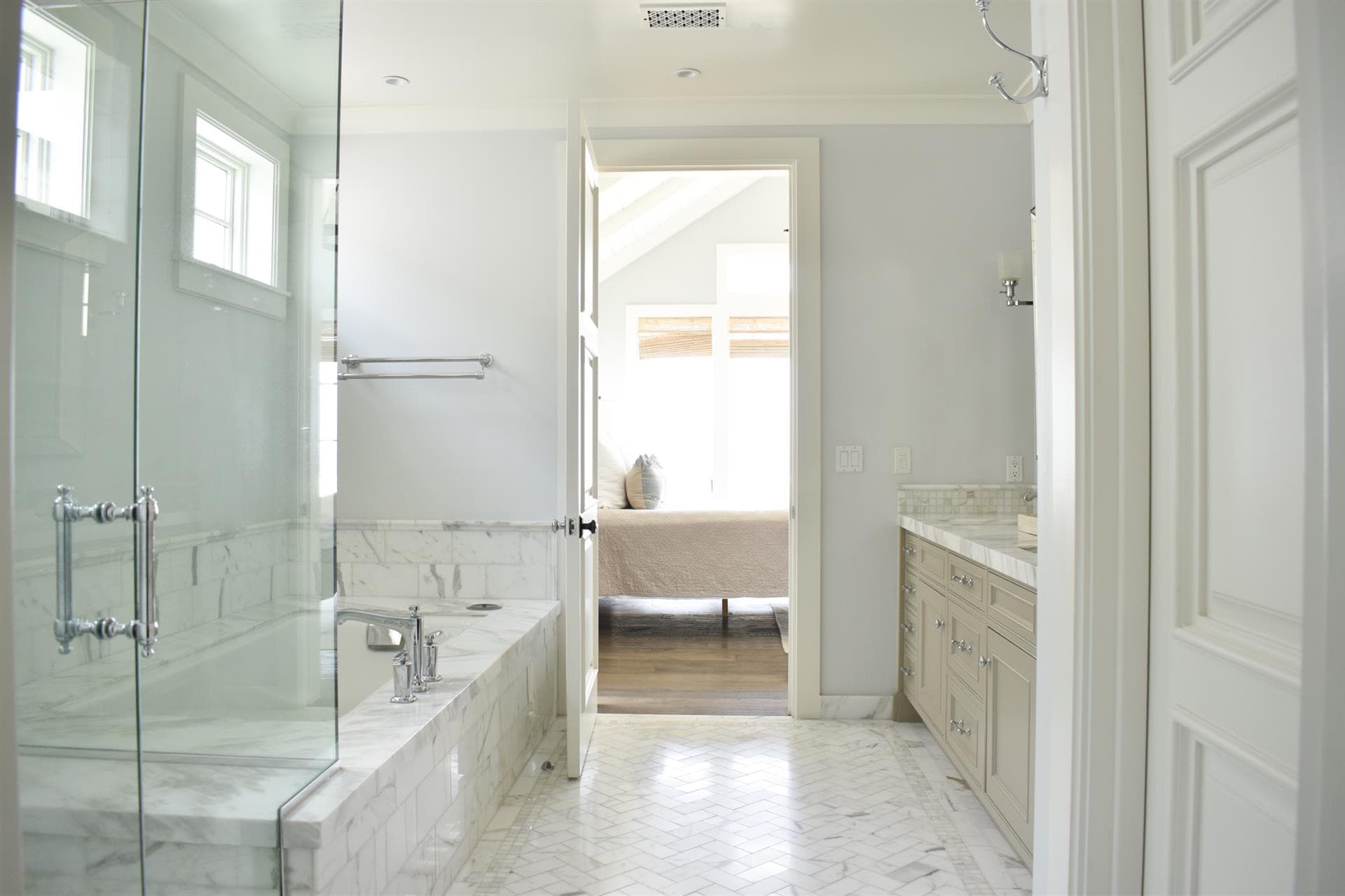 Oceanside Life - Image 22