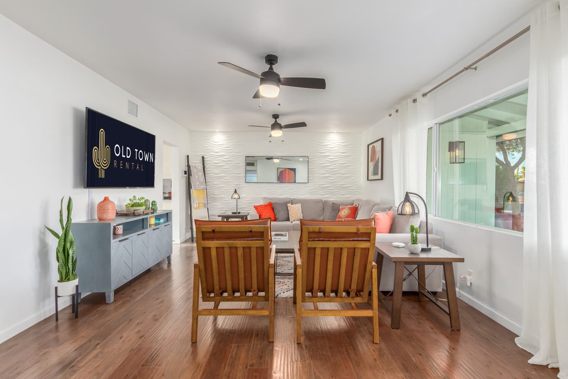 Ochenta Modern Poolhouse - Image 10