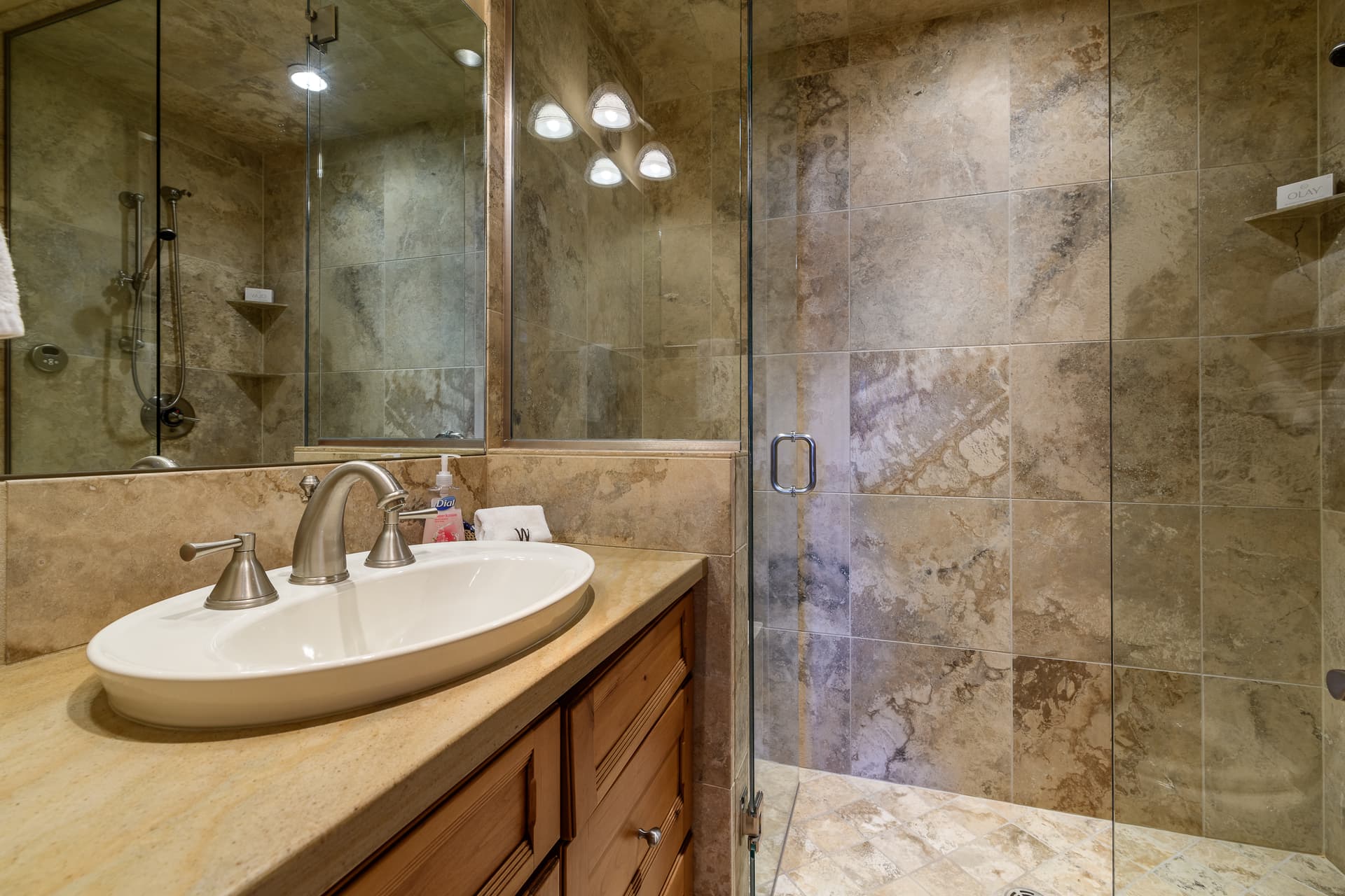 Main Stage Penthouse - Image 27