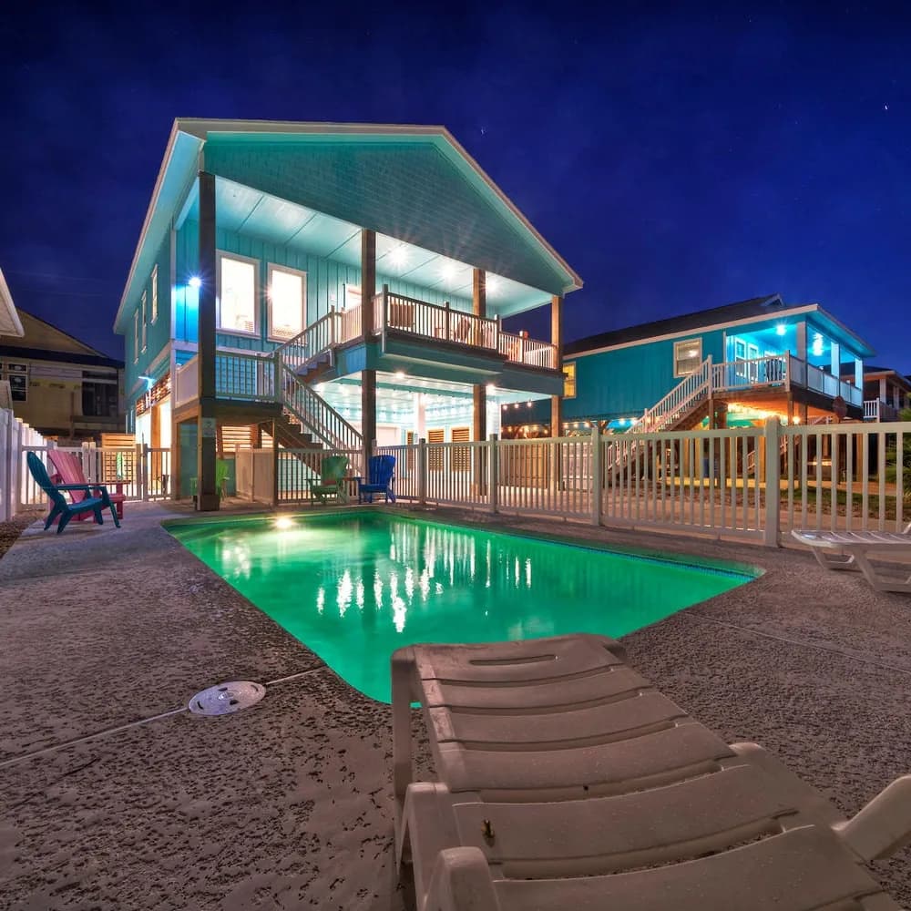 Bourbon Breeze - Image 38