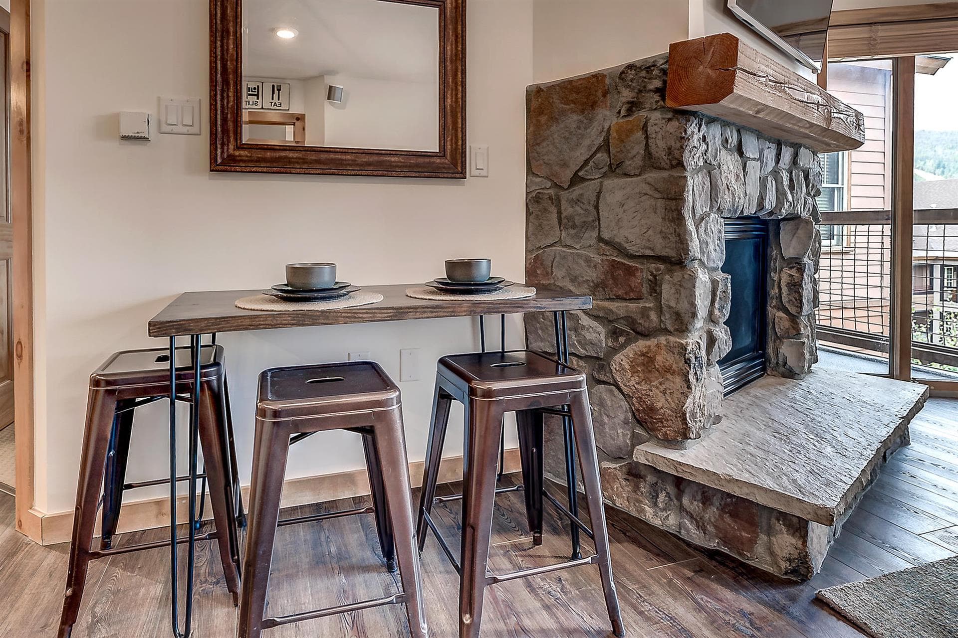 Summit Solace Lodge - Image 8