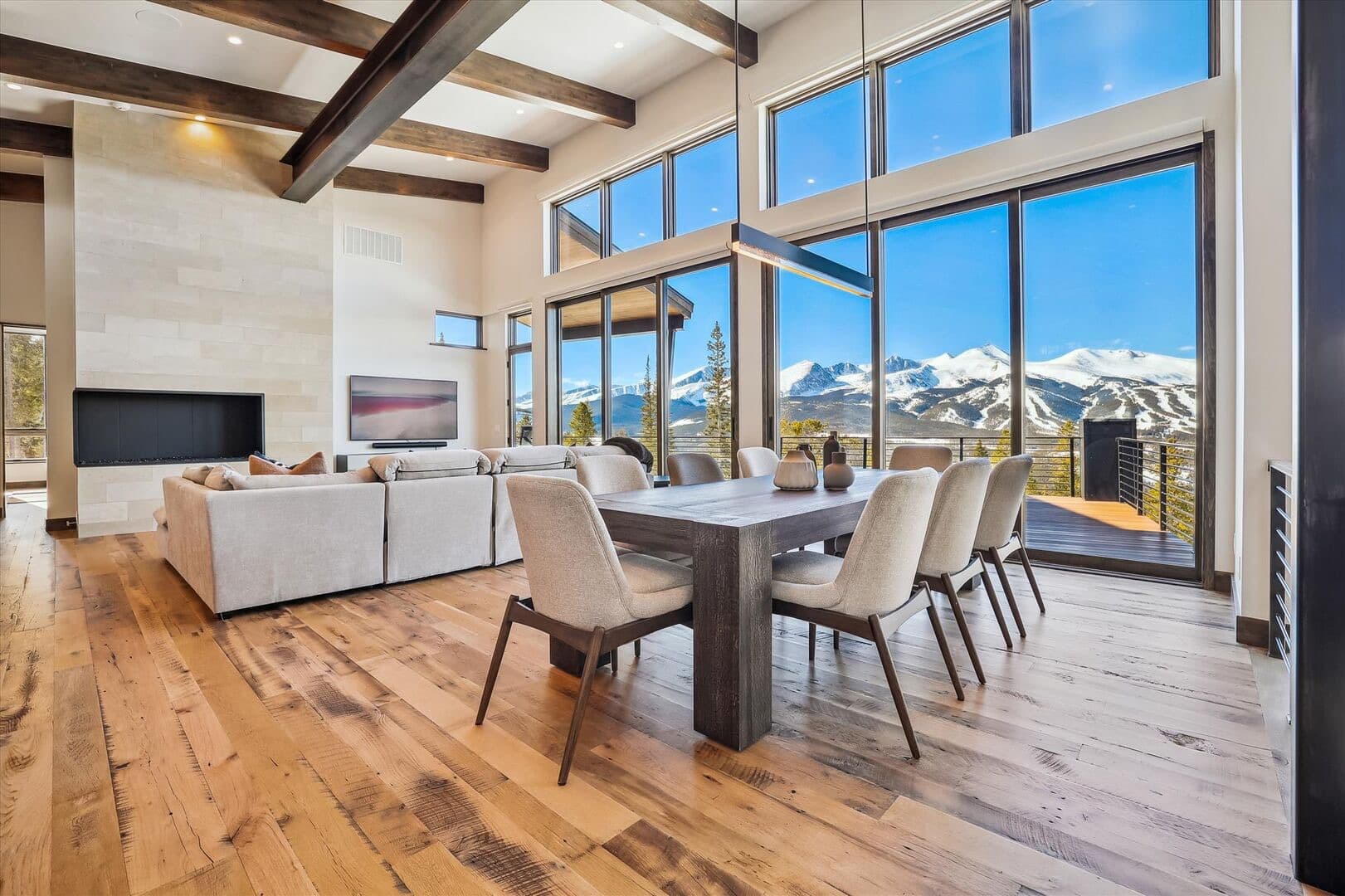 Modern View Manor - Image 8