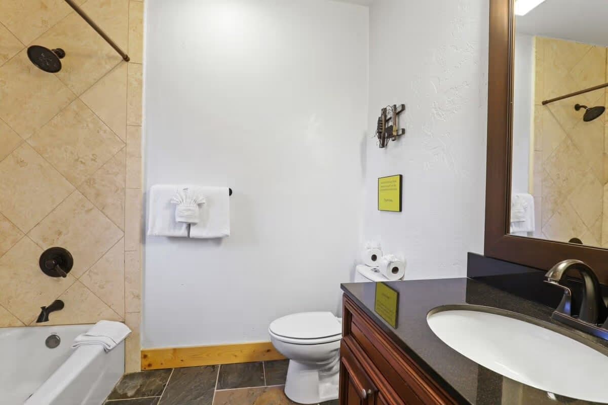 Serene Lodge - Image 27