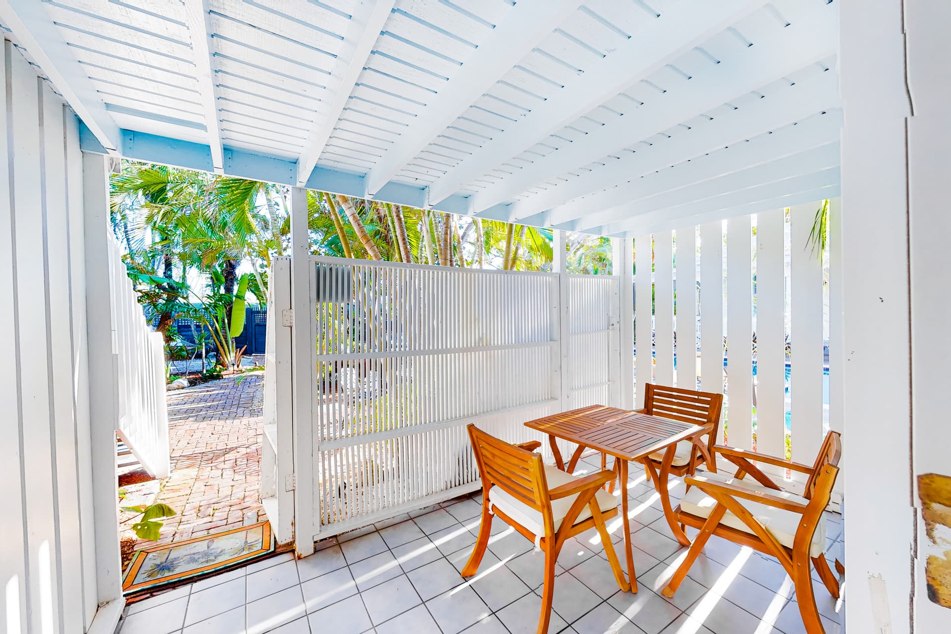 Papa's Hideaway - Image 27