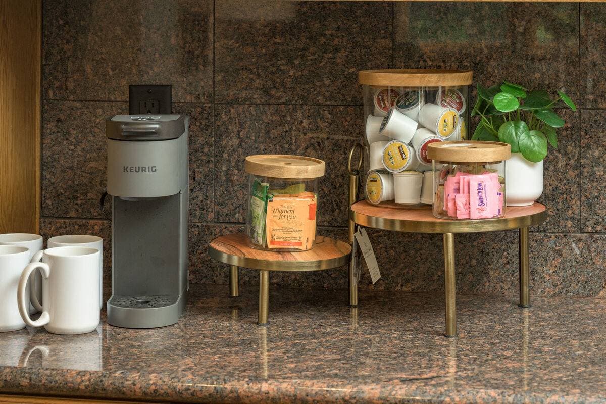 Four Sisters - Image 109