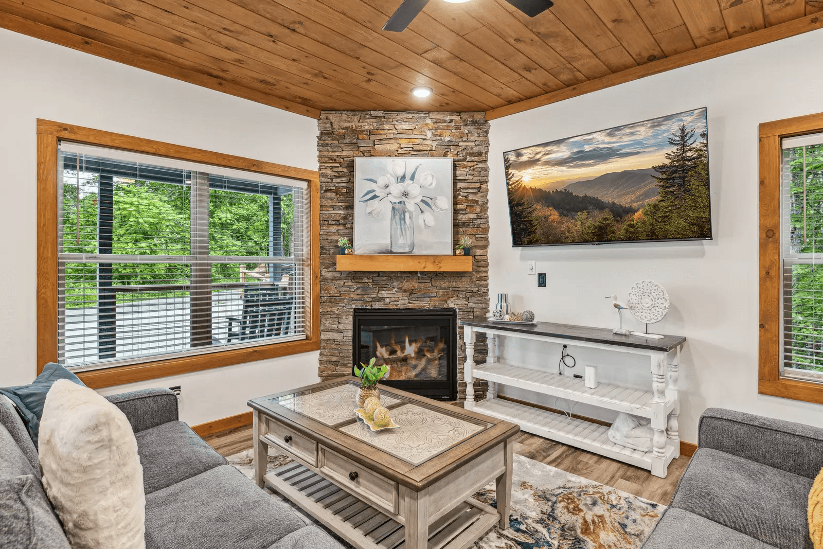 Royal Pool Retreat - Image 5