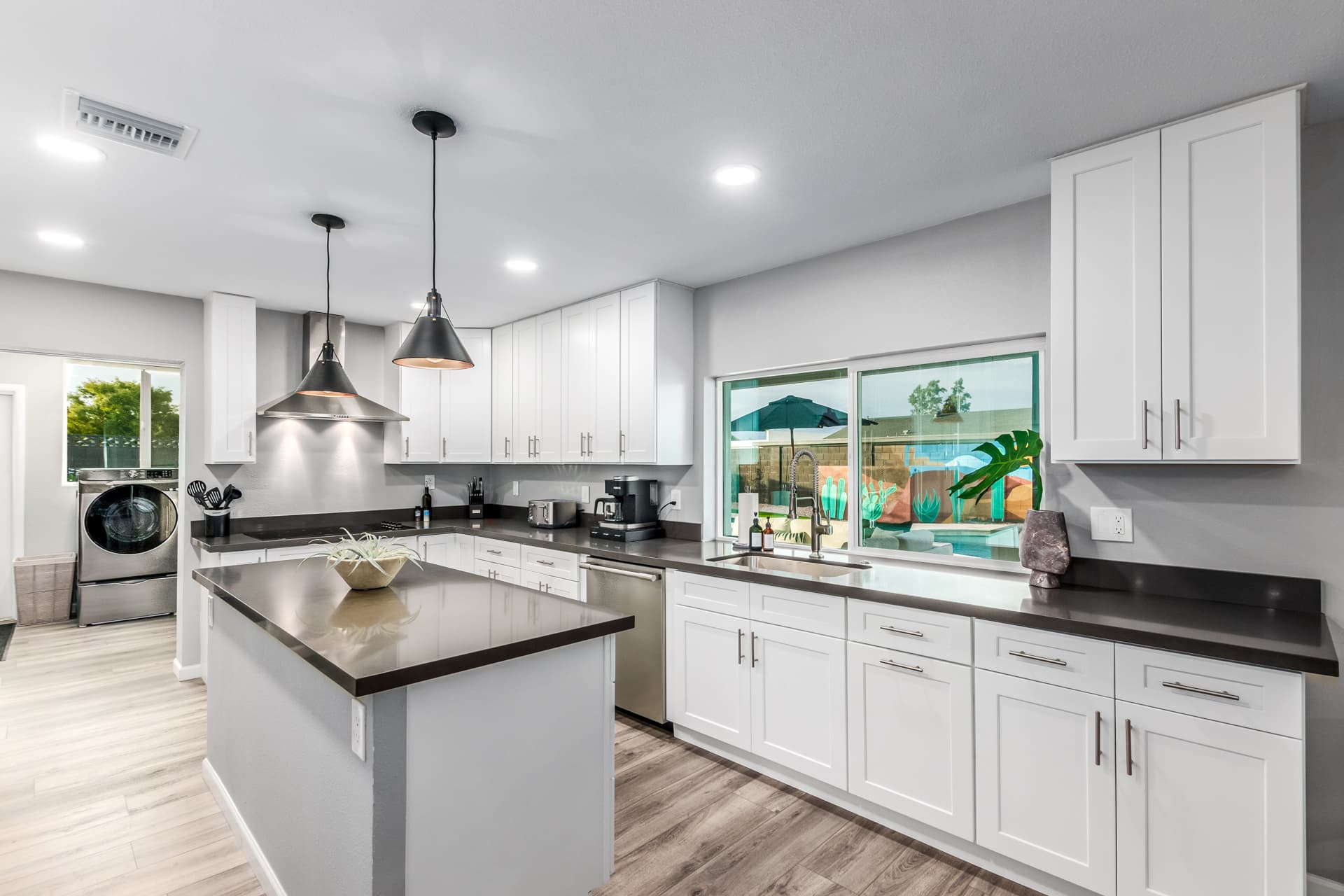 Monterey Retreat - Image 26