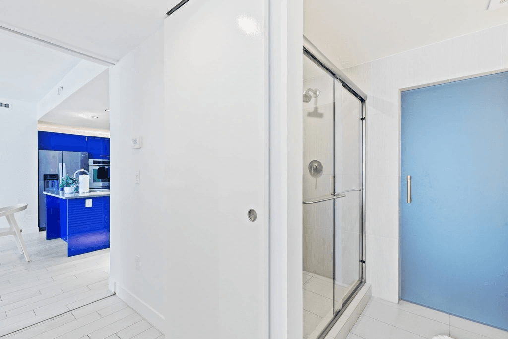 Skyline #1104 - Image 18