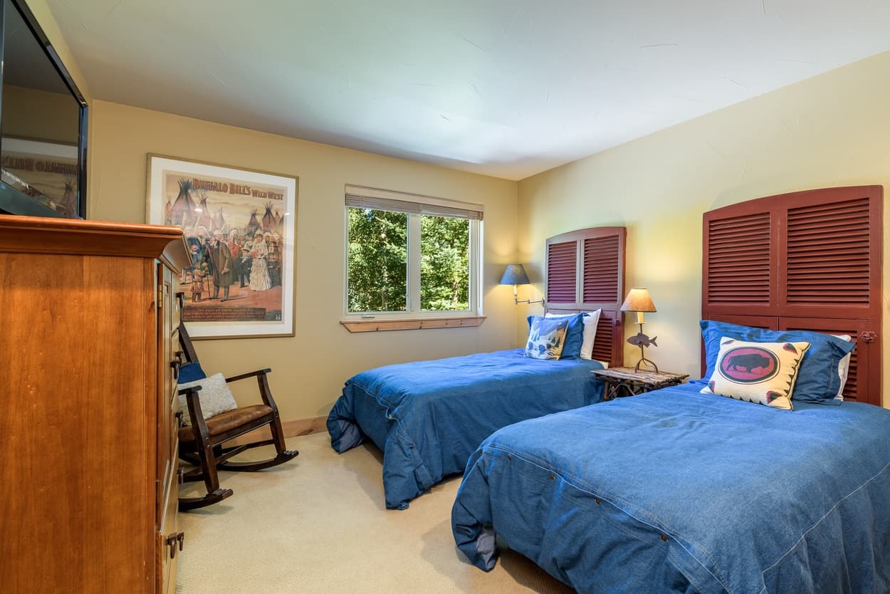 Aspenglow Chalet Above Downtown - Image 21