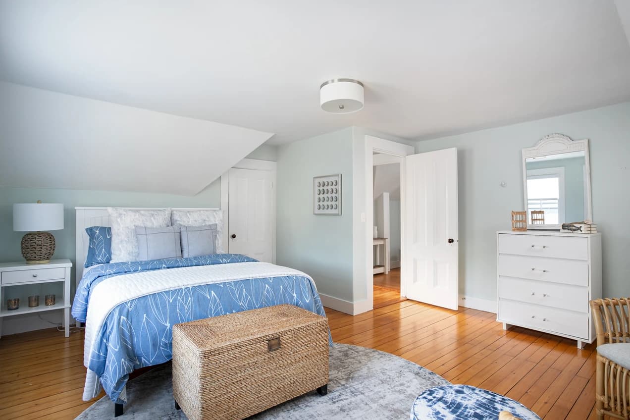 Coastal Victorian Place - Image 20