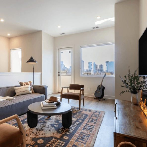 Howdy Residence - Image 1