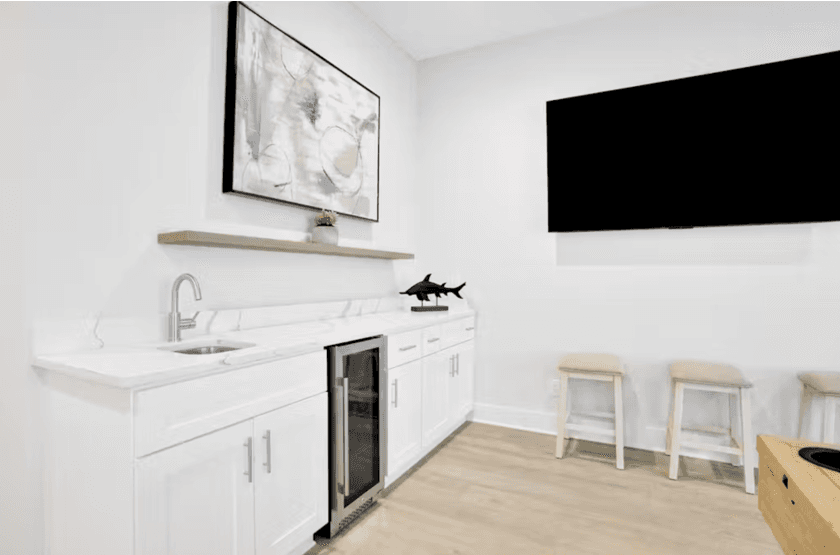 Hook’s Villa - Image 18