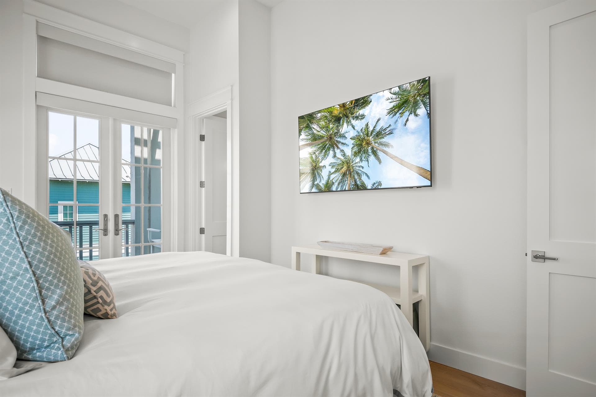 Holiday House - Image 20