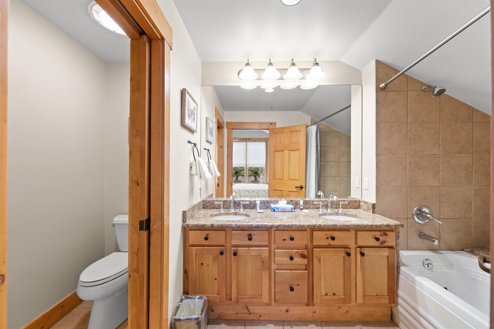 Treetop Haven Retreat - Image 17