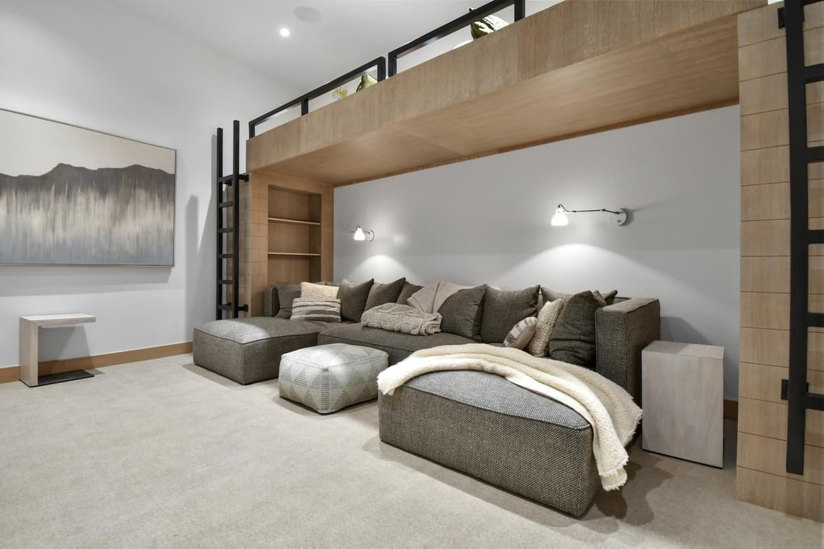 Kings Crown #103 - Image 28