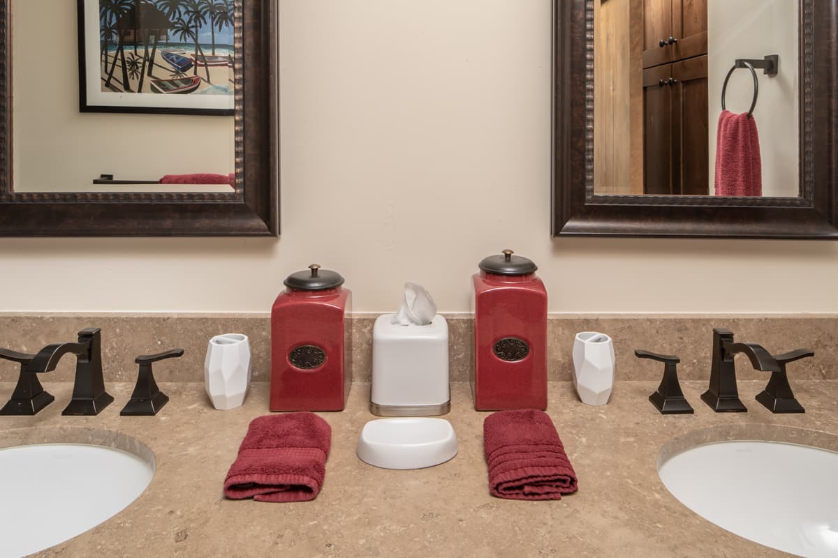 Settlement Cabin - Image 29