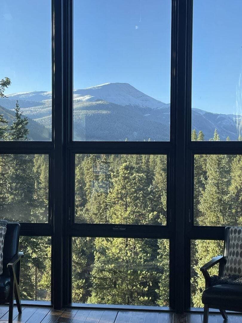 Summit Solitude Estate - Image 28