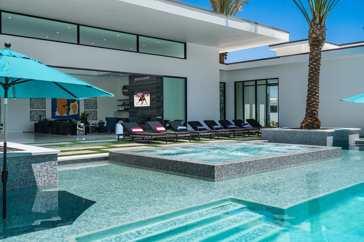 Bravo Villa #12 - Image 51