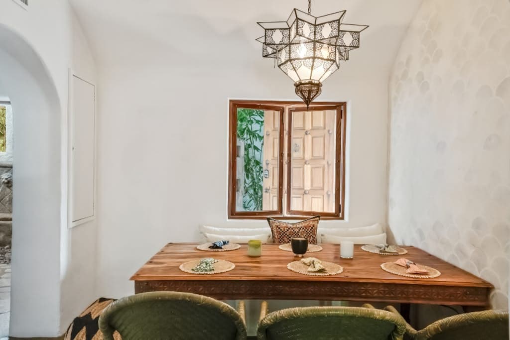 Hacienda Hideaway - Image 14