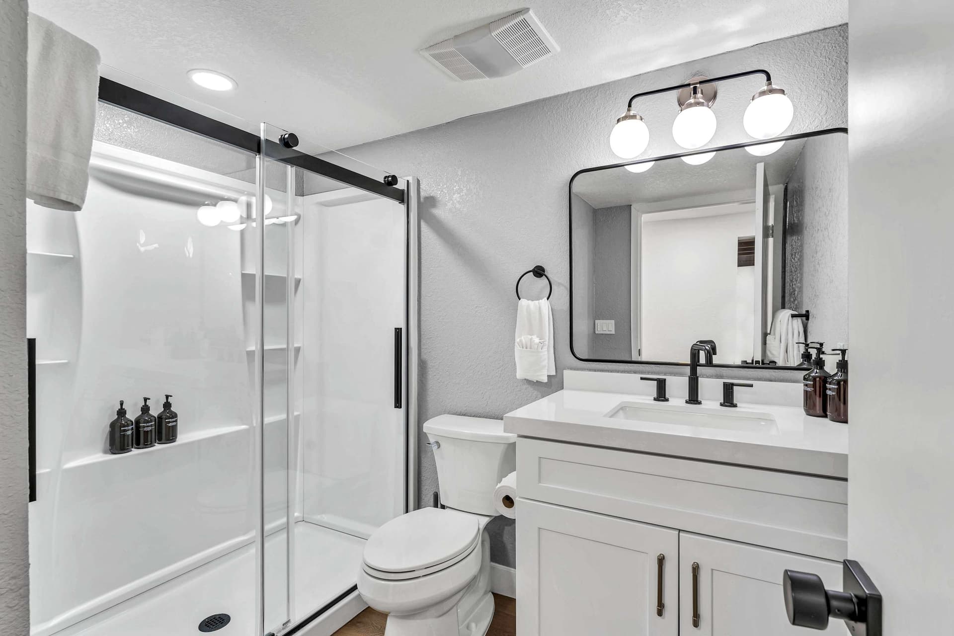 Carnelian Haven - Image 11