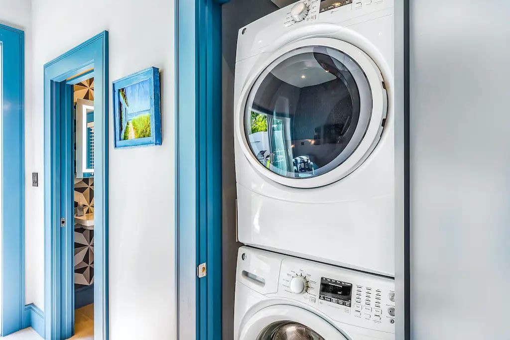 Tropical Vibes - Image 9