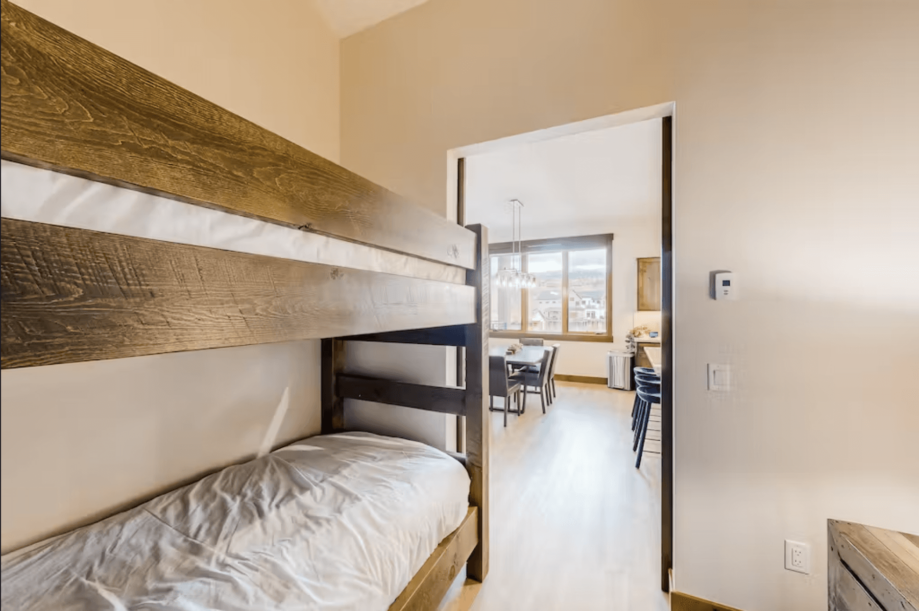 Springview Lane Residence - Image 8