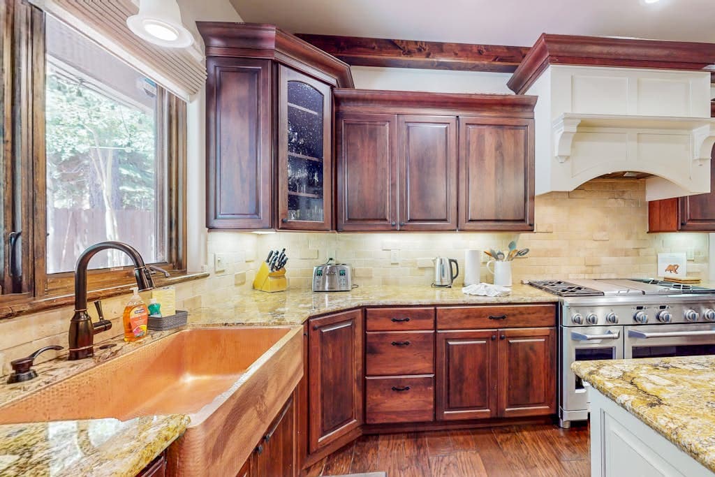 Cochise Charms Place - Image 3