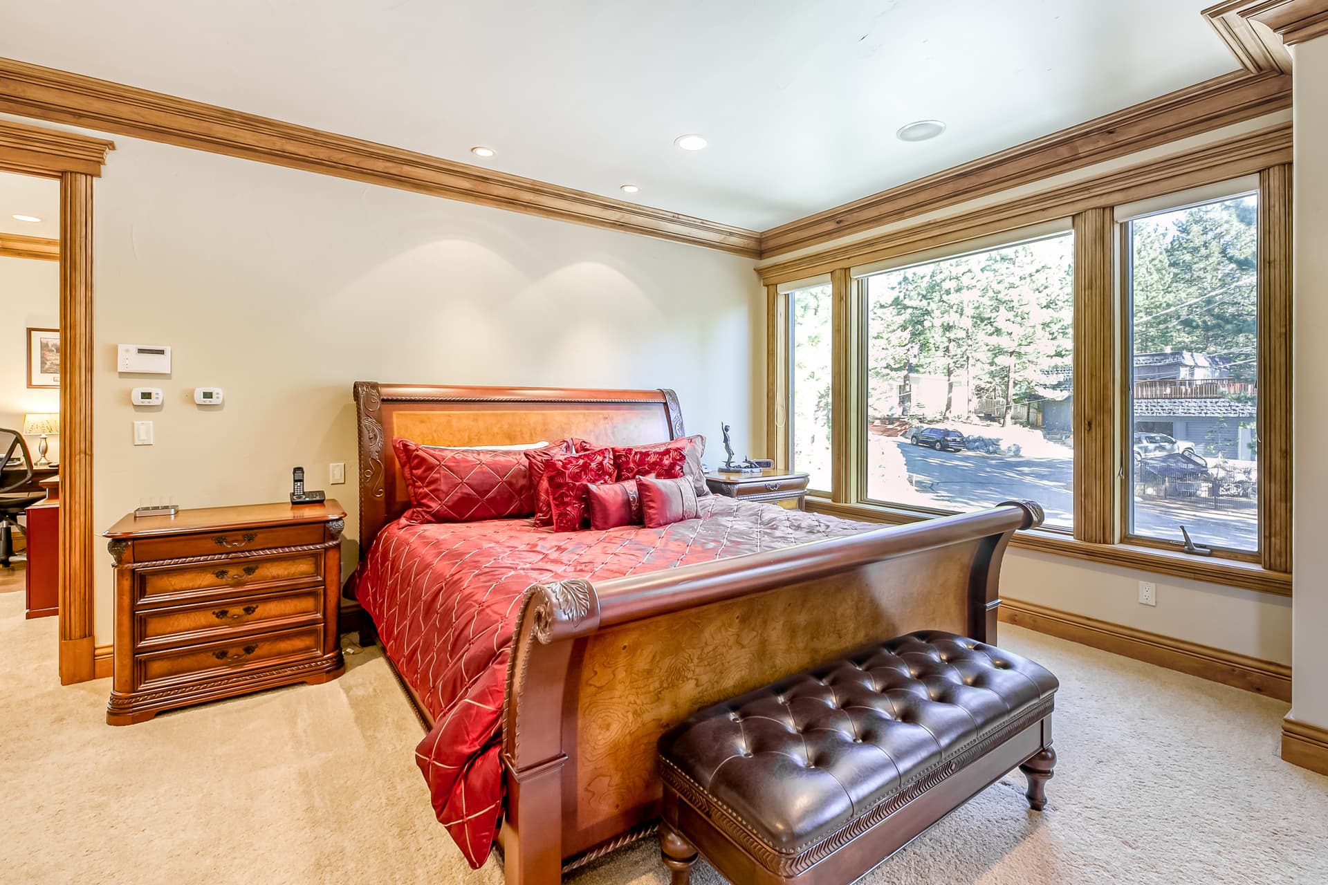 Alpine Luxury Home - Image 4