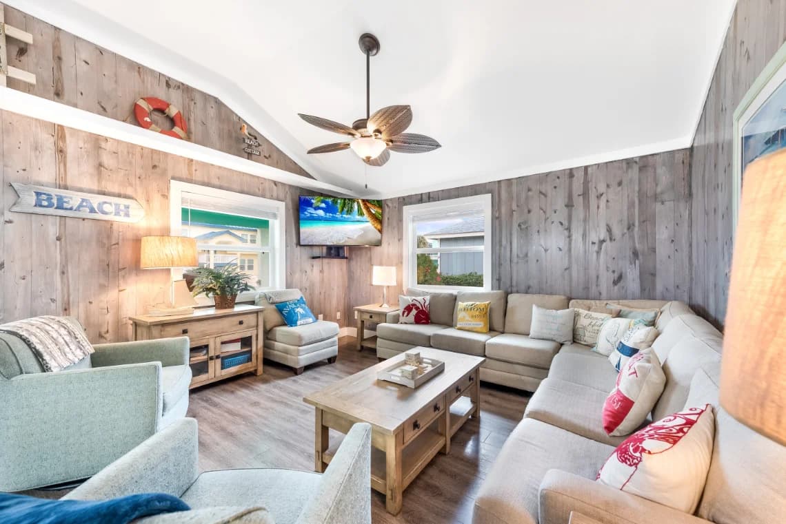 Diving Dolphin - Image 4