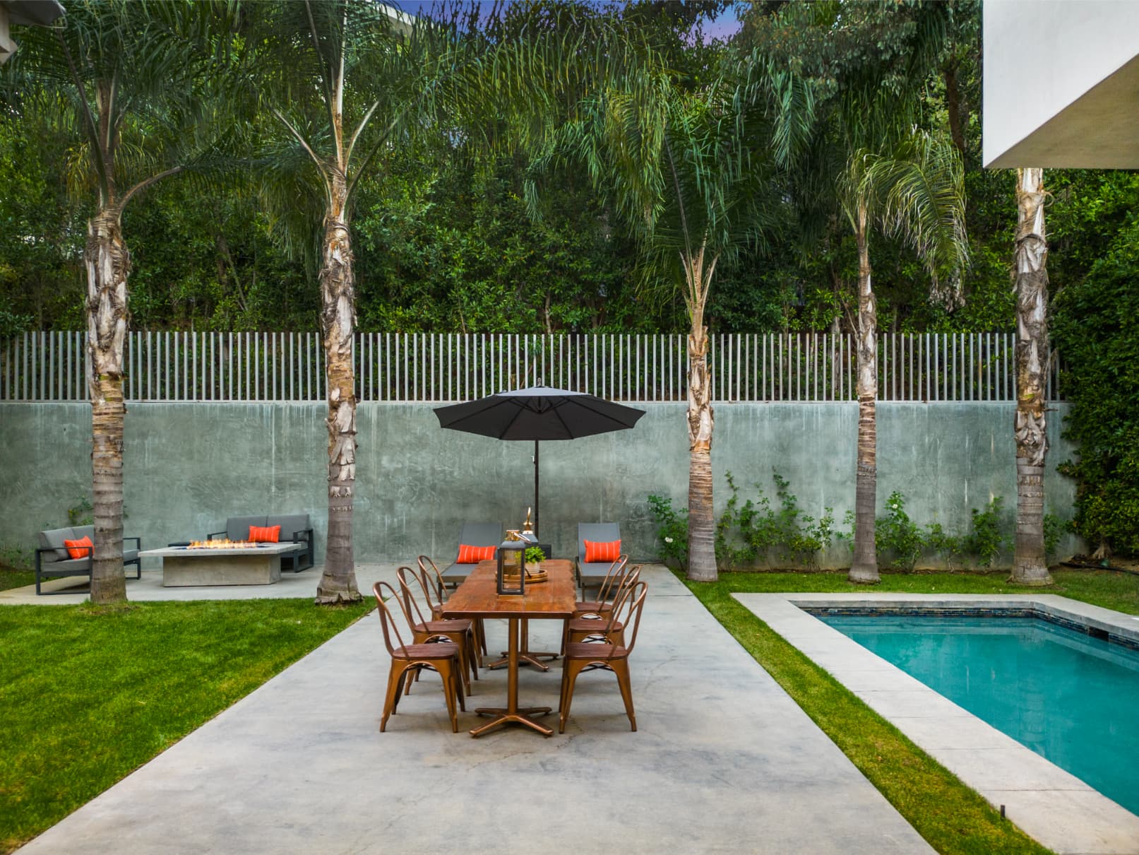 Coldwater Canyon - Image 32