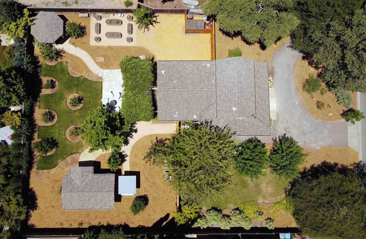 Newcomb Vineyard Escape - Image 2