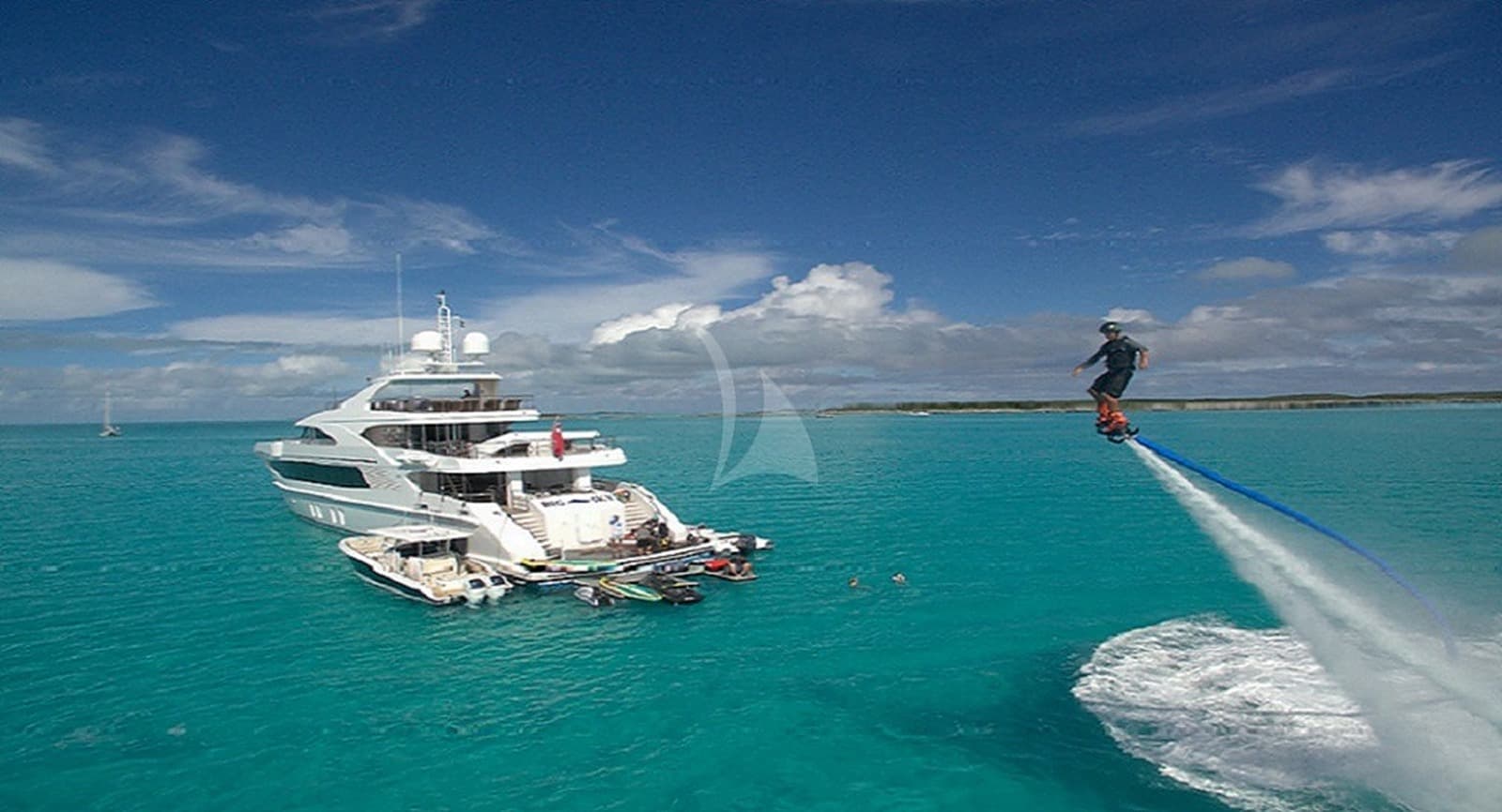 Big Sky Yacht - Image 11
