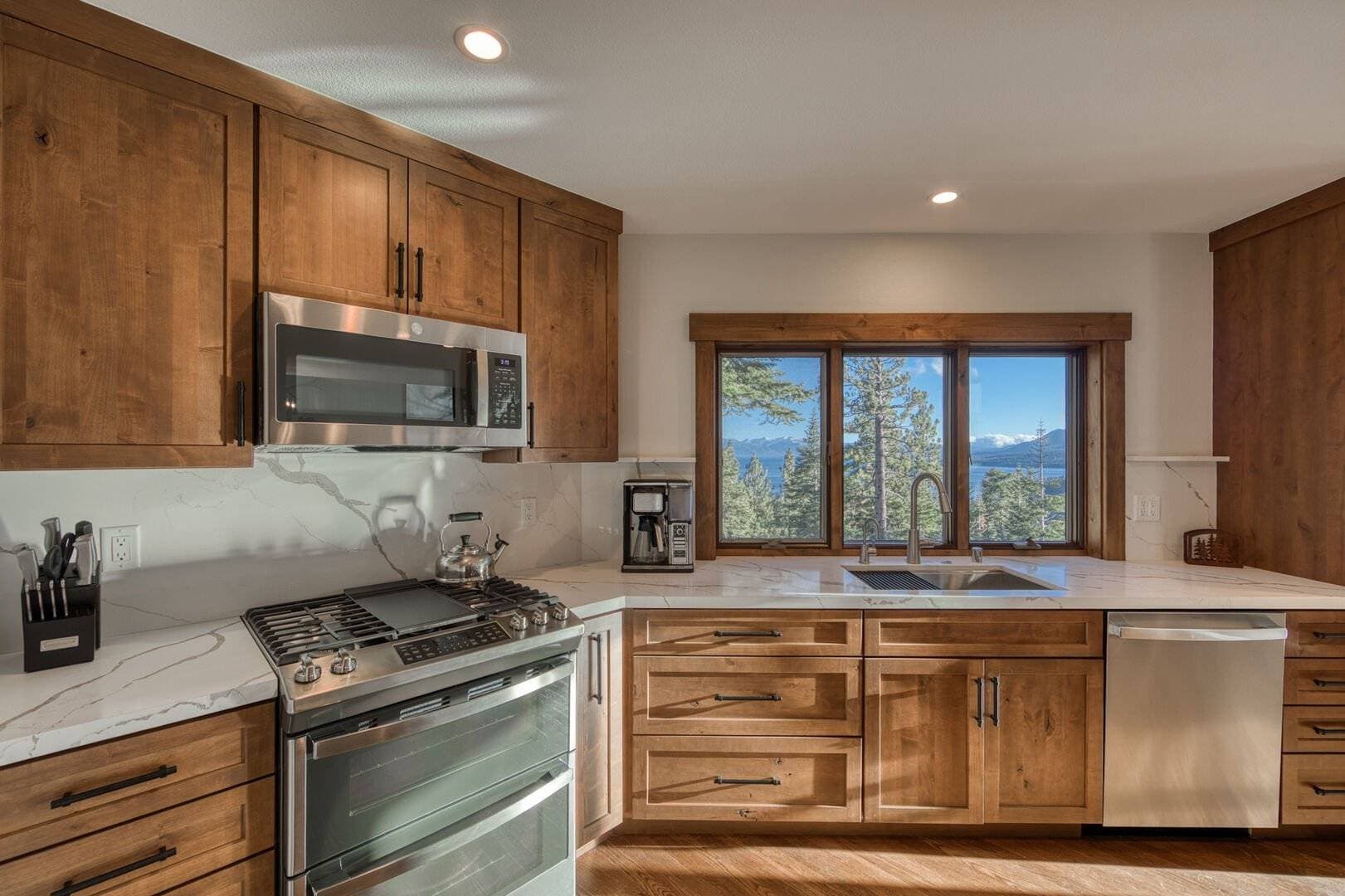 Tahoe Point of View - Image 9