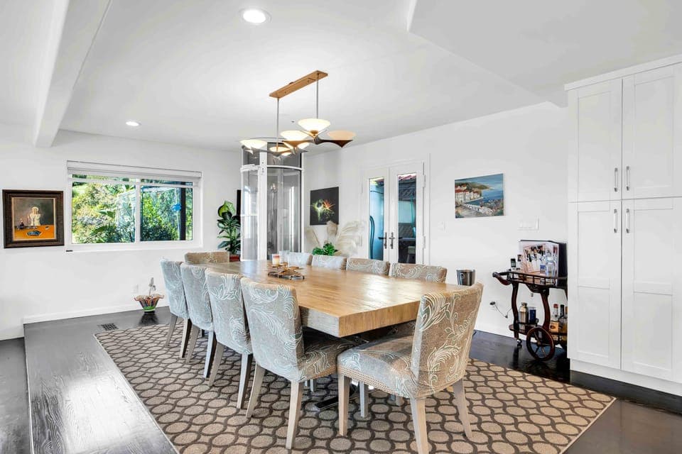 Pacific View Artist's Home - Image 7