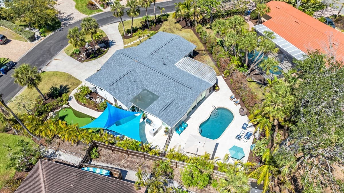 Beach Palm House - Image 39