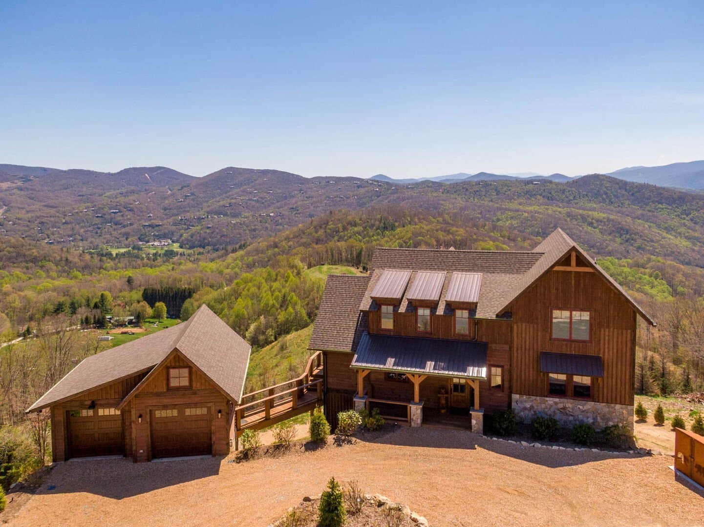 Bear Haven Hideaway - Image 3