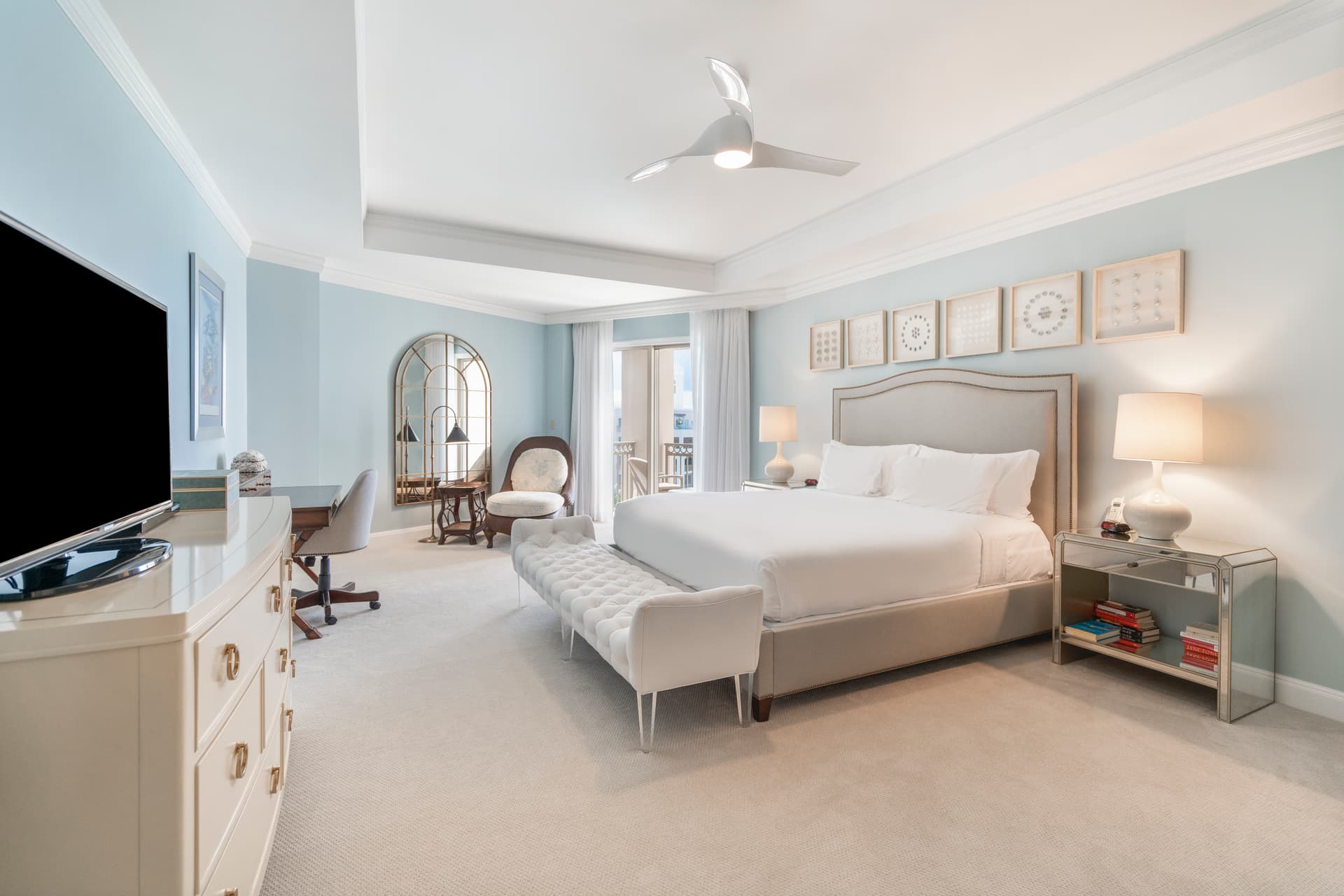 Ritz-Carlton Residence #707 - Image 2