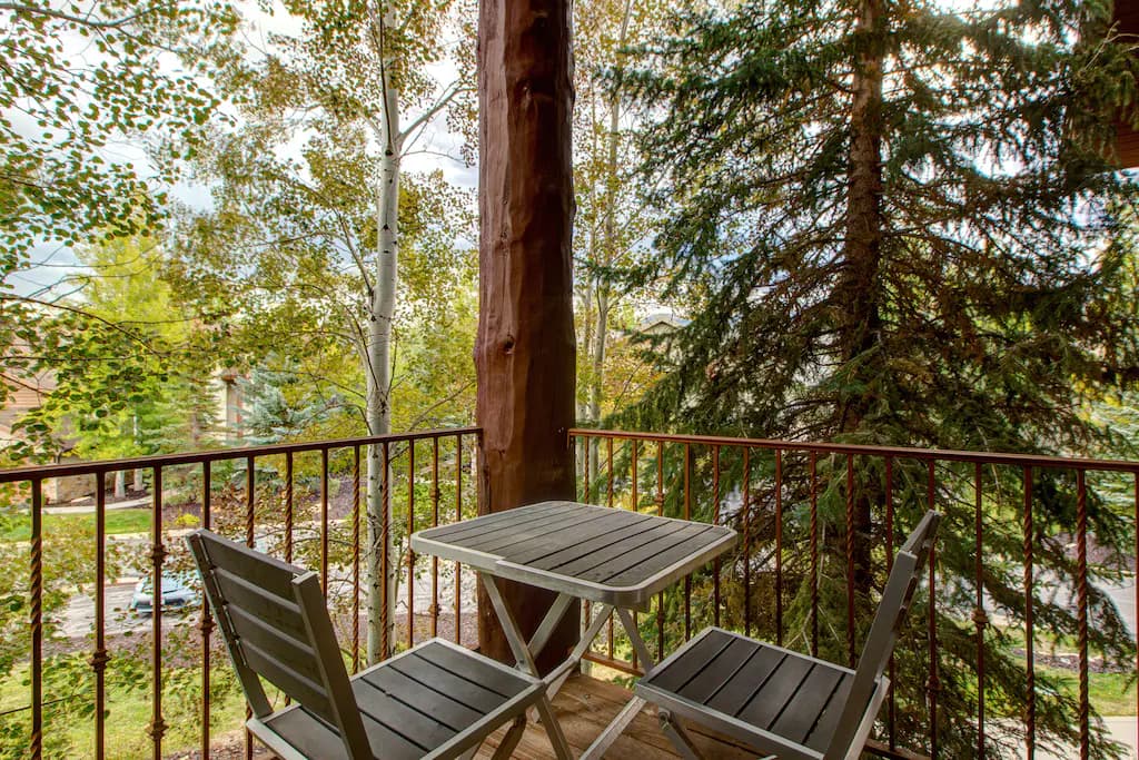 Glamorous Gallivan Place - Image 14