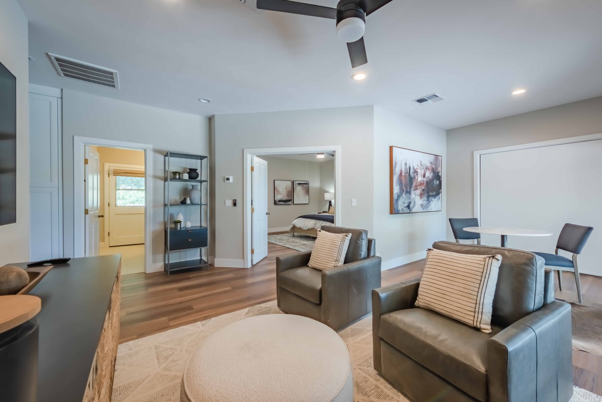 Arbor House - Image 35