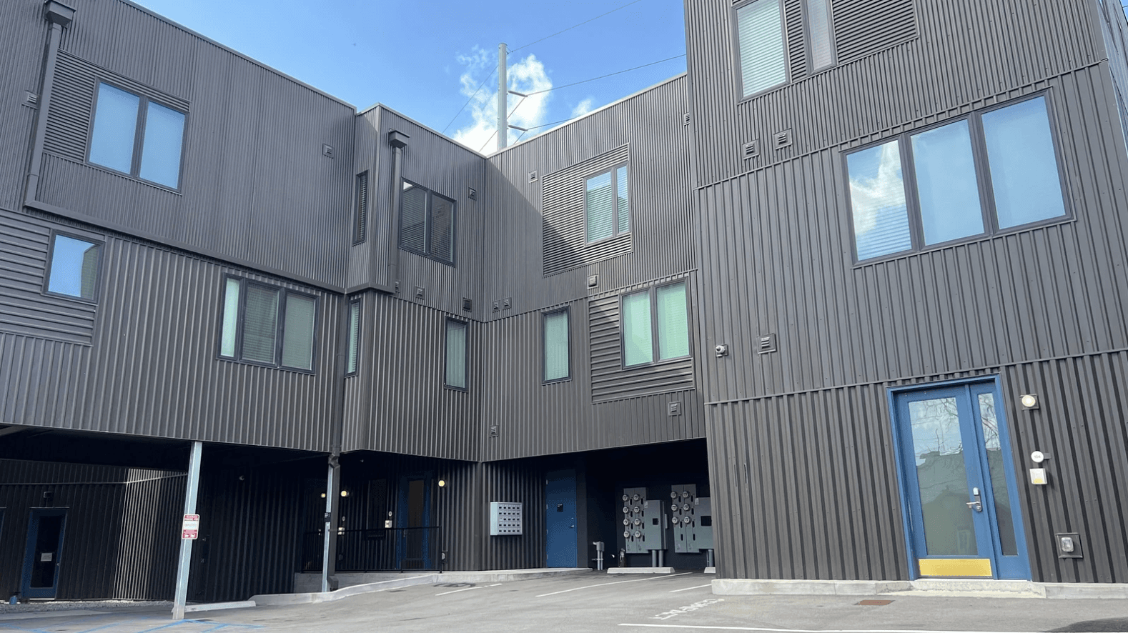 Broadway Residence - Image 21