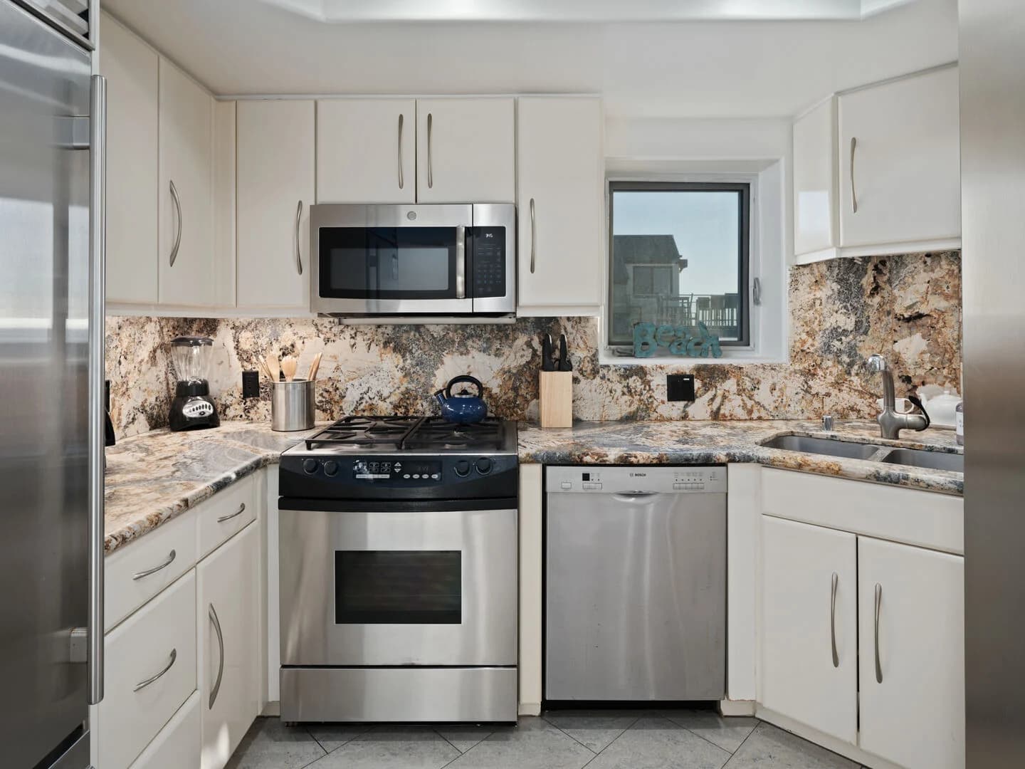 Oceanfront Bliss Home - Image 4