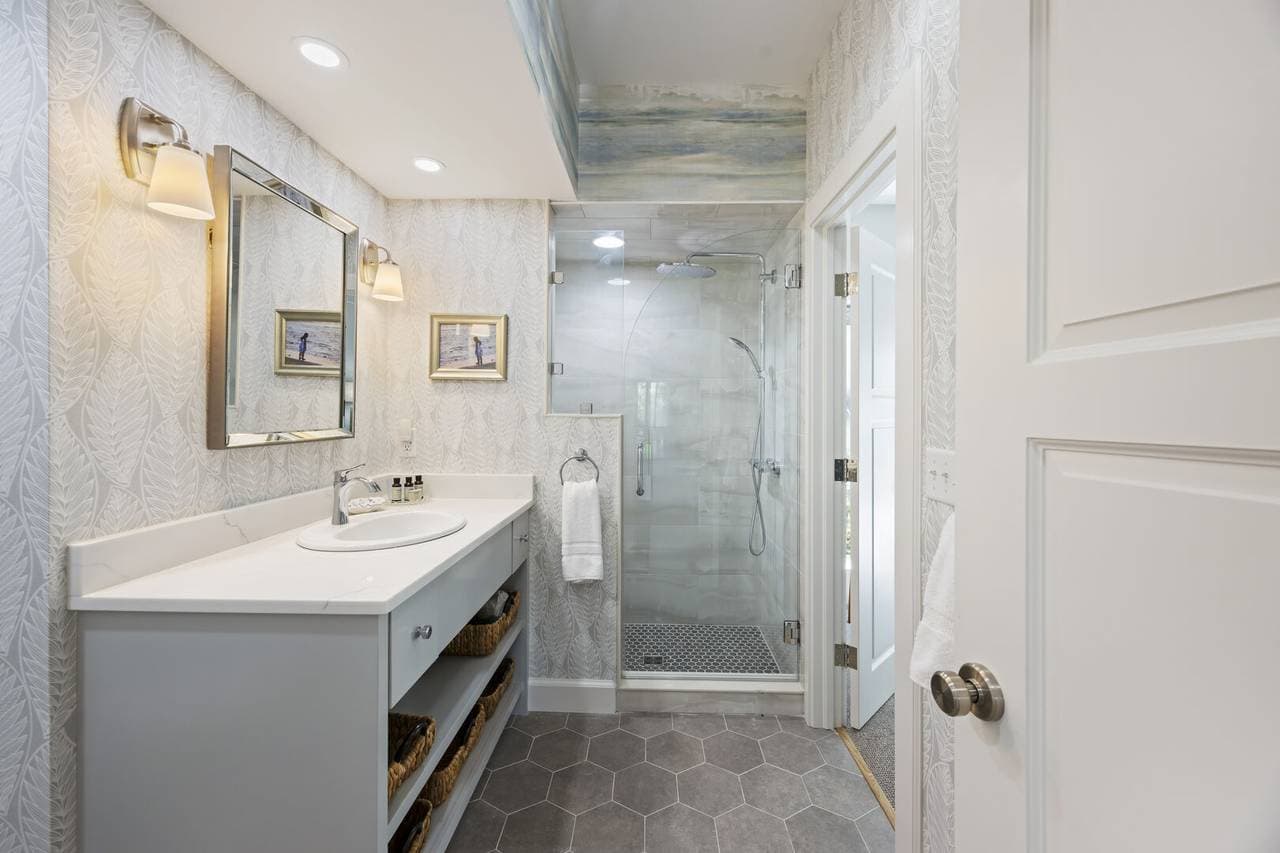 Turtle Point #4984 - Image 26