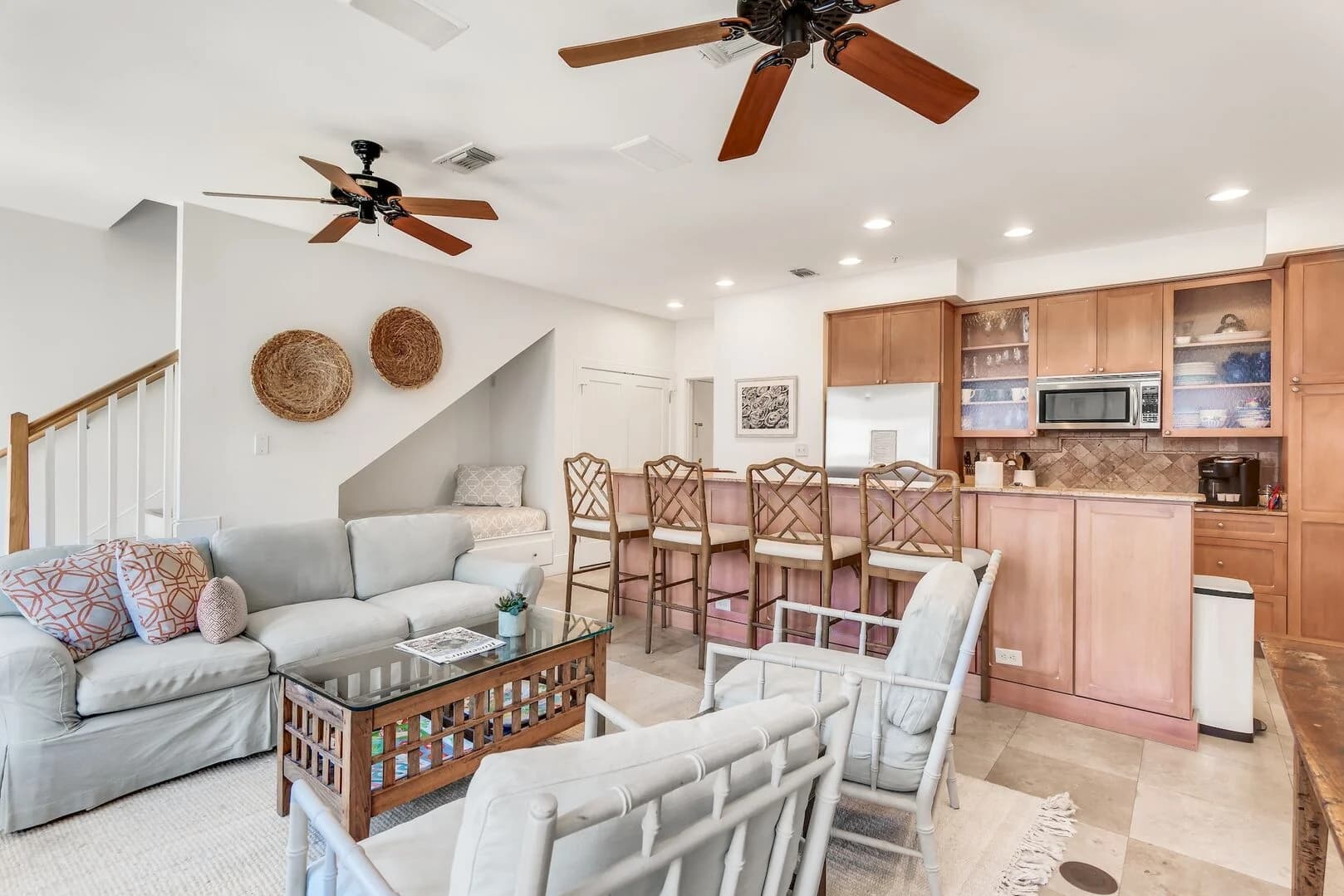 Main Street Penthouse - Image 2