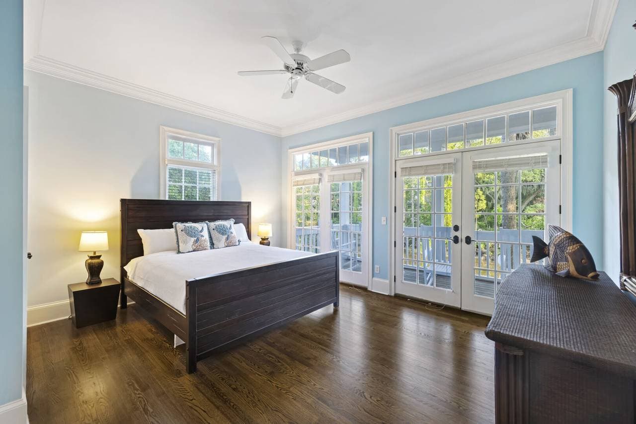 Otter Island Getaway - Image 13