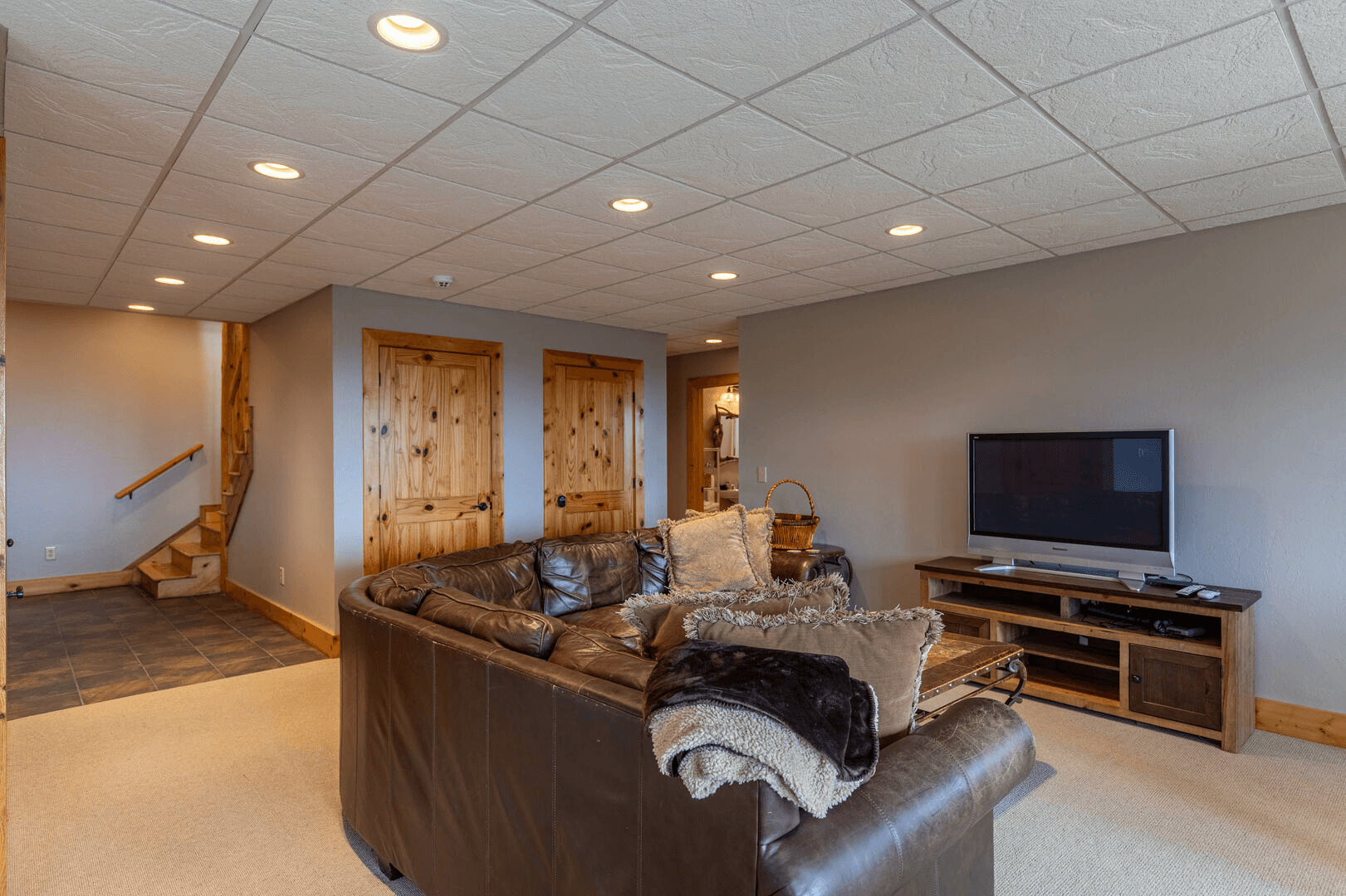 Good Day House - Image 33